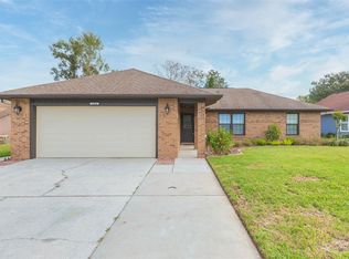 6424 Silver Oaks Dr, Zephyrhills, FL 33542