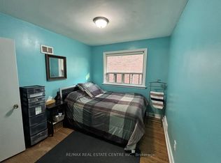 106 Botfield Ave, Toronto, ON M9B4E5