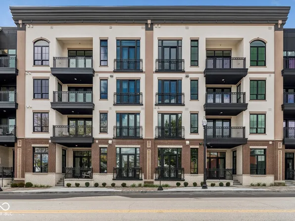 41 N Rangeline Rd #2, Carmel, IN 46032