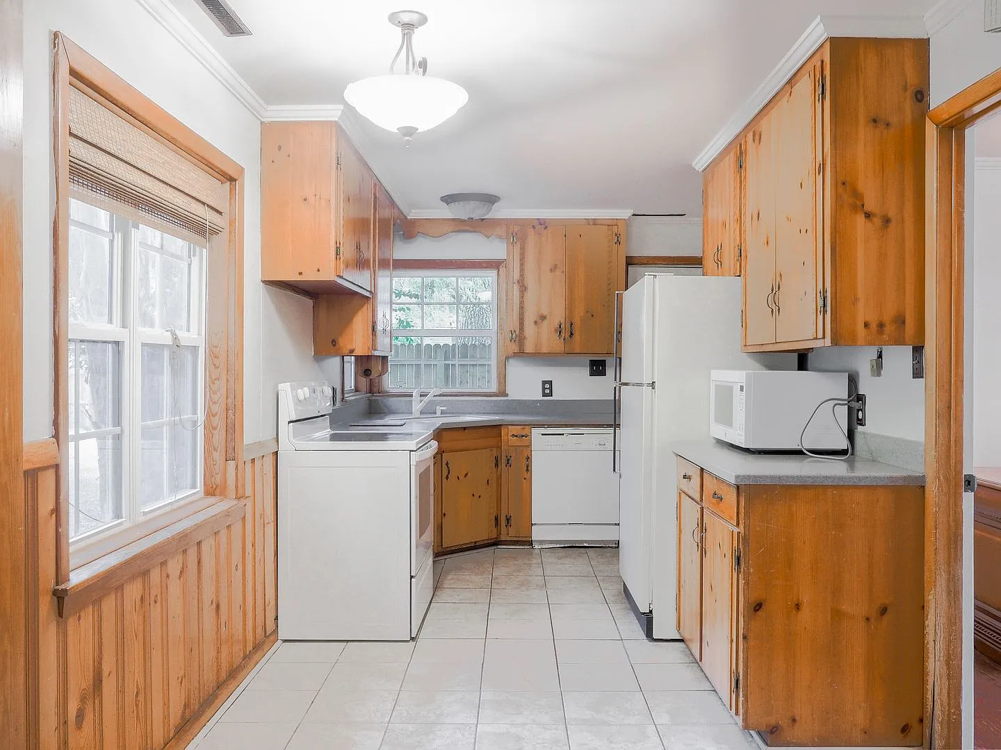 403 Granade St. — Photo 2