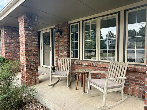 7710 S Hickory Pl — Photo 2