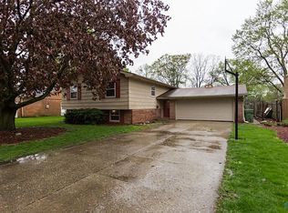 1195 Craig Rd, Maumee, OH 43537