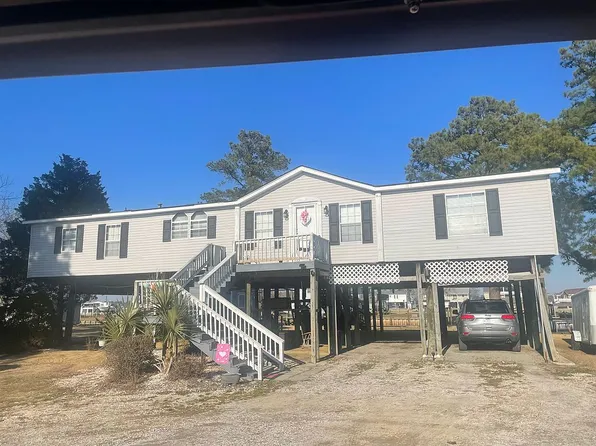 211 D Dr, Chocowinity, NC 27817