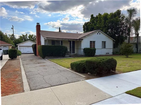 424 Roosevelt Ave, Pomona, CA 91767