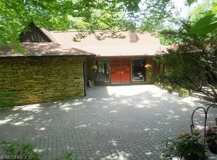 1380 Mockingbird Dr, Kent, OH 44240