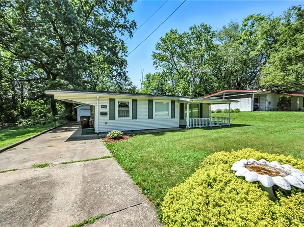 402 Patton Ave, Farrell, PA 16121