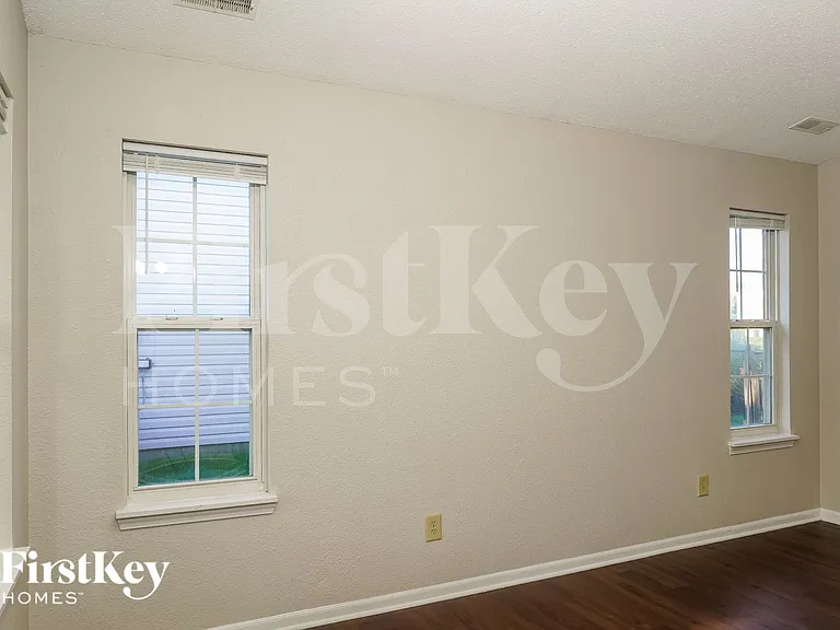 1880 Long Lake Dr — Photo 5