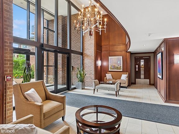 2nd image of 6 Oak Brook Club Dr APT K202