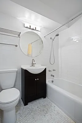 Sold by Compass | media 5