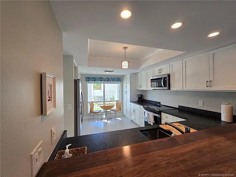 185 NE Edgewater Dr #5105 — Photo 5