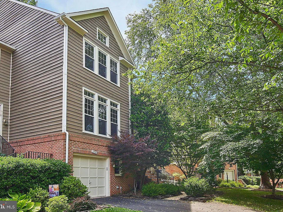 1230 Weatherstone Ct
