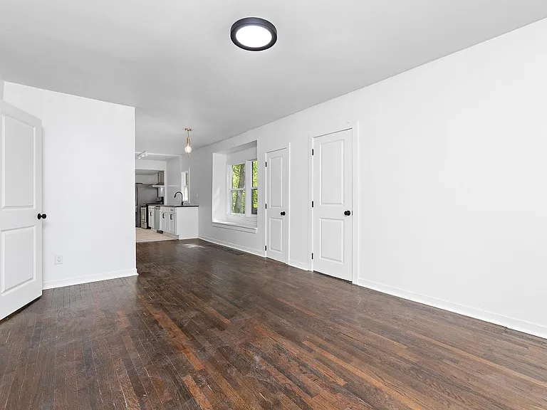 5531 Tracy Ave — Photo 3