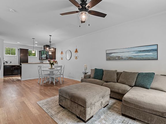 5th image of 1539 Crafton Way