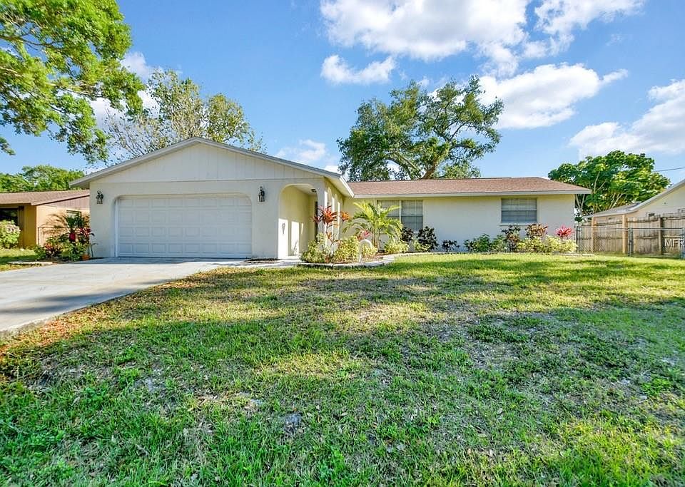 1st image of 4026 Valle Ln
