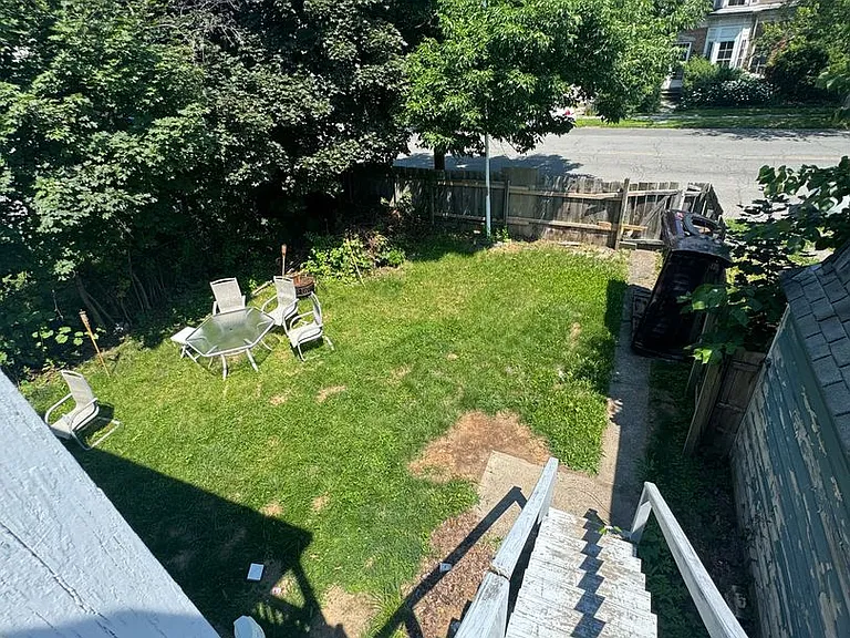 286 2nd Ave (Troy) — Photo 15