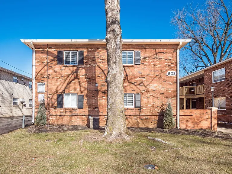 620 Riverview Dr #2 — Photo 20