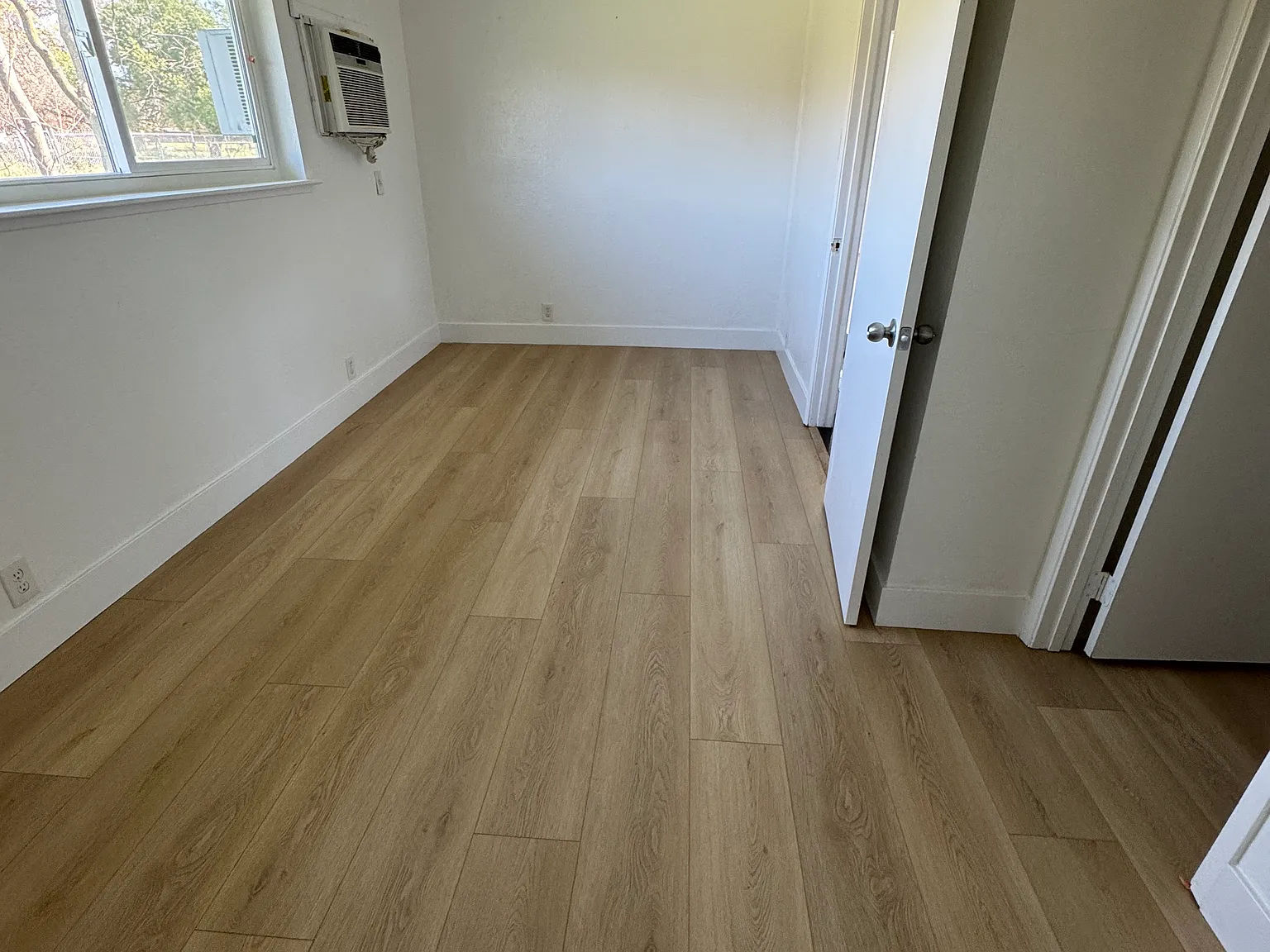 1 bed, 750 sqft, $1,600 — Photo 4