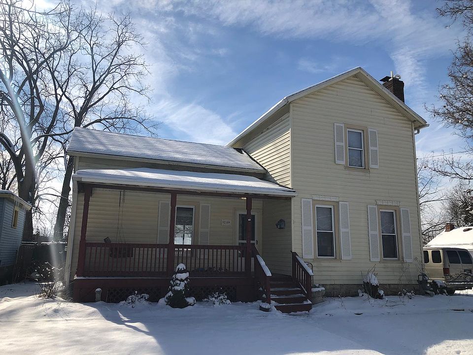 1st image of 216 W Washington St