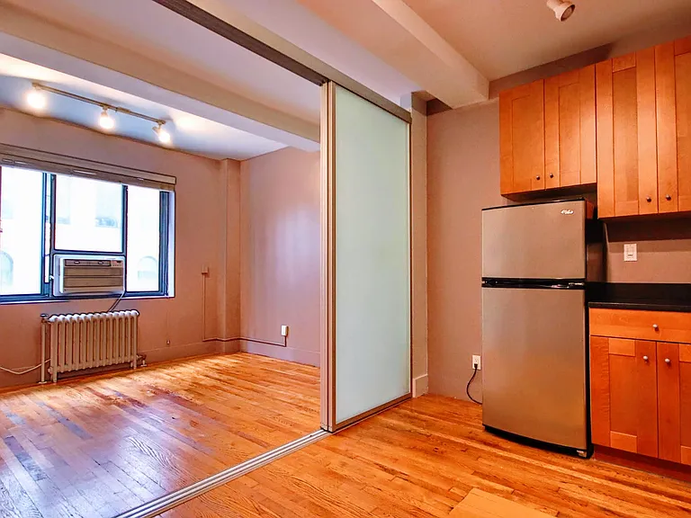 11 Waverly Pl #3A — Photo 3