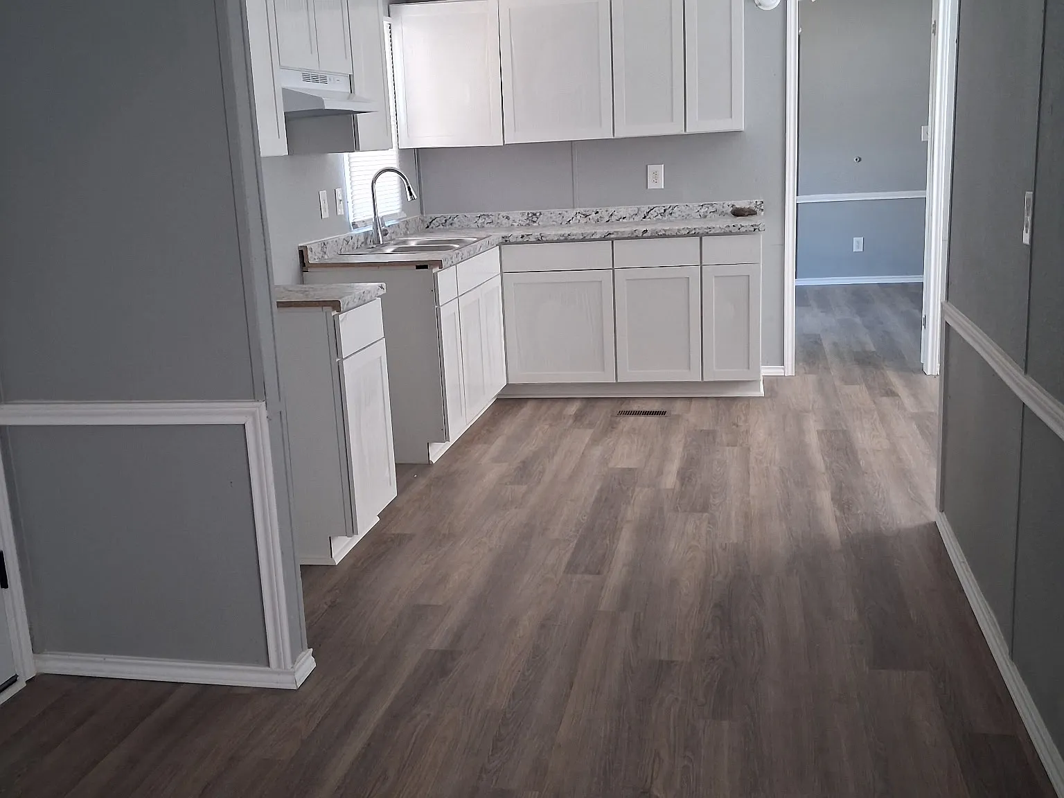 3 bed, 1150 sqft, $970 — Photo 1