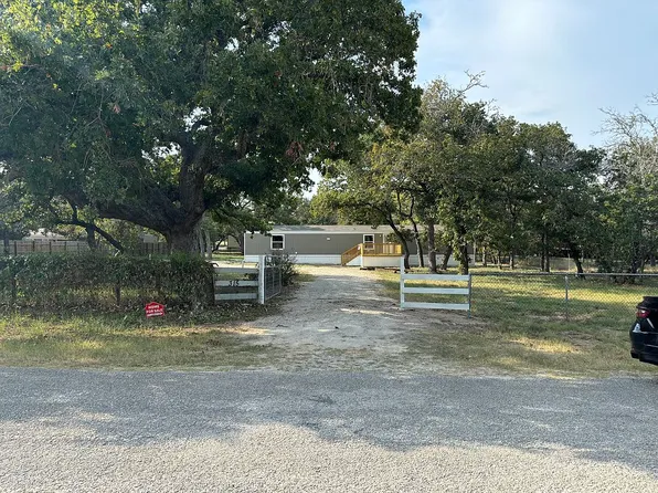 315 Hickory Hill Dr, La Vernia, TX 78121