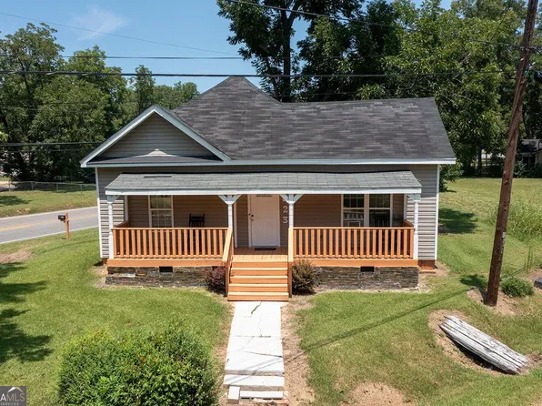 823 Cooper Dr NE, Dawson, GA 39842