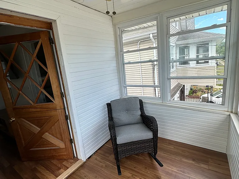 481 Centre St #2 — Photo 7