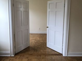 3182 36th St APT 3F, Astoria, NY 11106