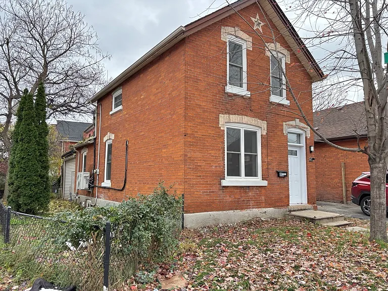 24 Ashley St — Photo 66