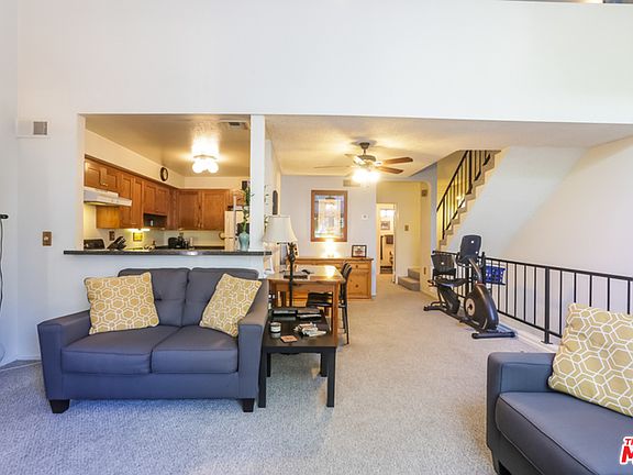 5th image of 5255 Bellingham Ave Unit 209