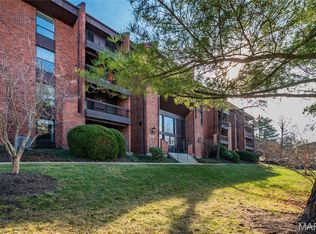 539 Coeur De Royale Dr APT 307, Saint Louis, MO