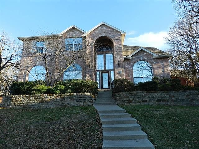 1st image of 812 Elk Hollow Ct