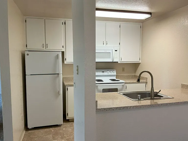 Sunflorin Village Apartments — Photo 56