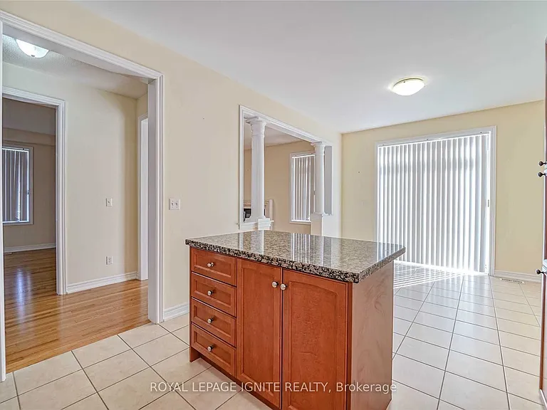 26 Ironshield Dr #UPPER — Photo 18