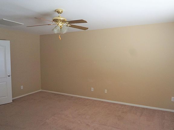 4th image of 2571 W Sunset Way