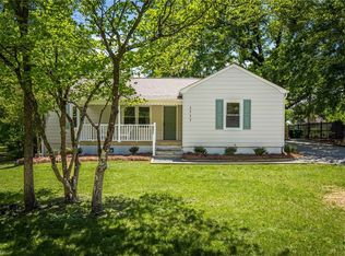 1717 Chestnut Dr, High Point, NC 27262