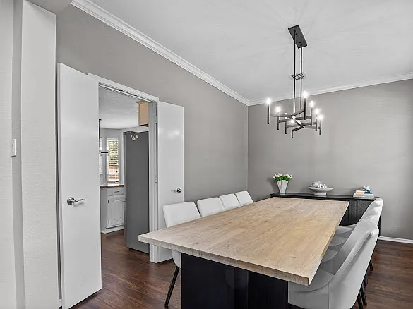10800 Alexandria Dr — Photo 13