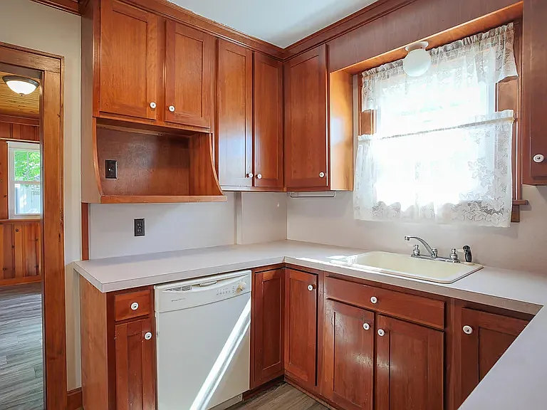 815 E Chestnut St — Photo 23