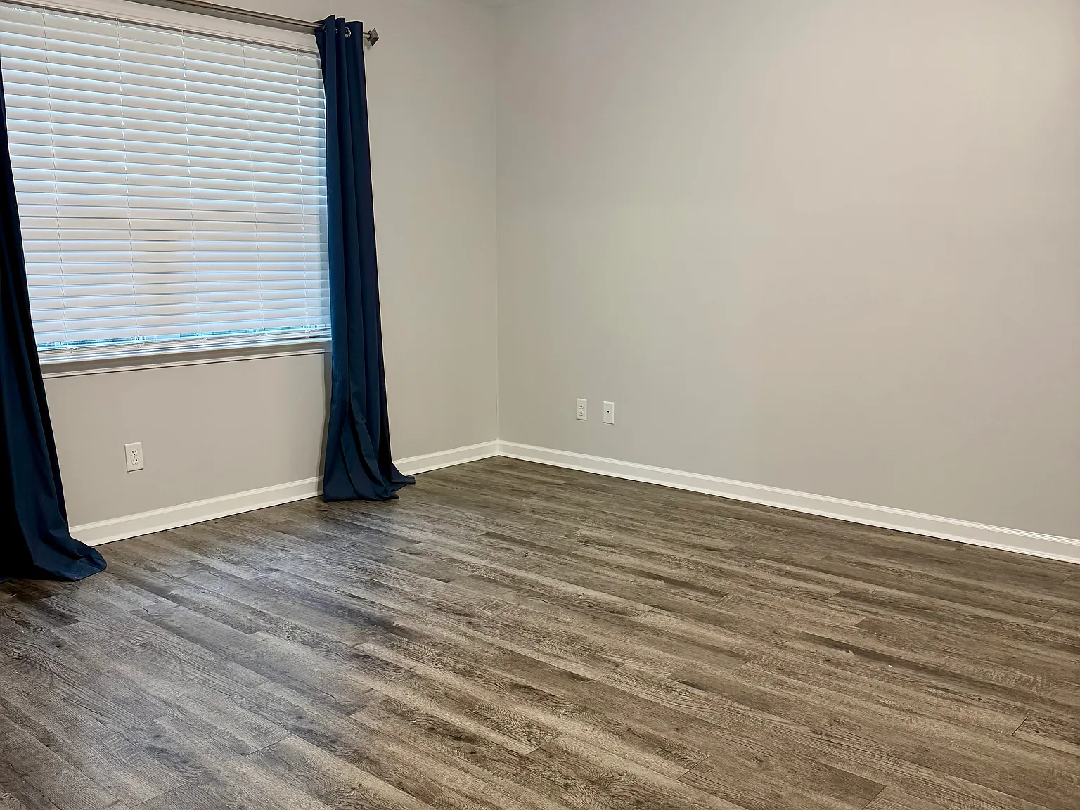 4 bed, 2.5 bath, 2204 sqft, $2,500 — Photo 4