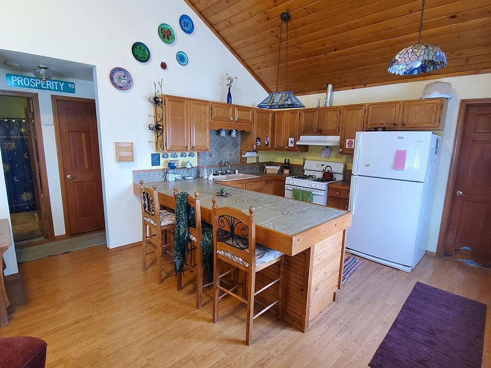 1st image of 174 Friar Tuck Dr