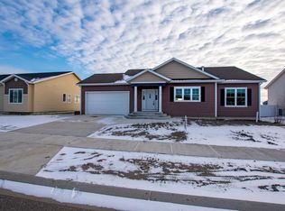 3707 Rocky Wagon St, Williston, ND 58801