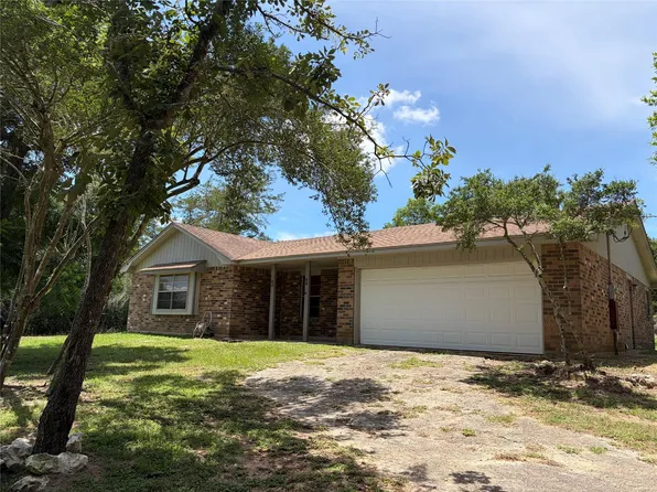 117 Dogwood Trl, Bellville, TX 77418