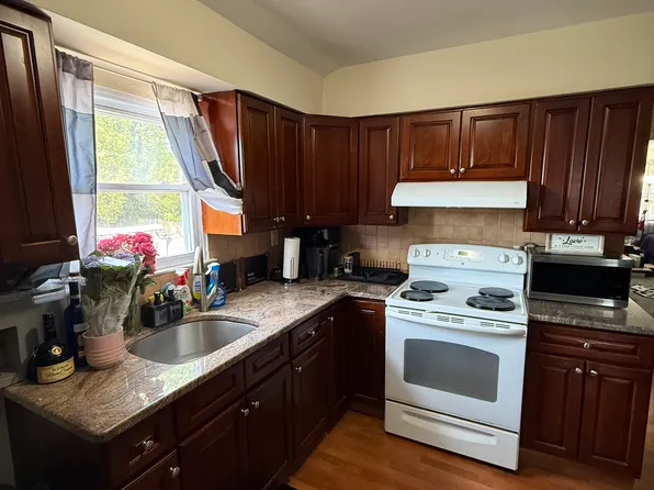 (undisclosed Address), Westbury, NY 11590