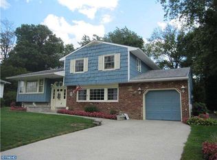 28 Lehigh Dr, Delran, NJ 08075