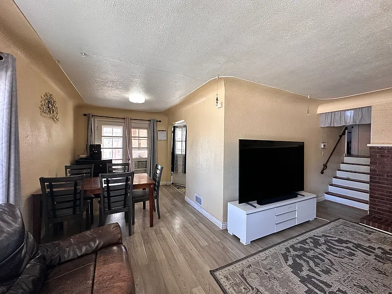 2240 Nome St — Photo 12