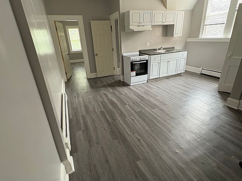 1st image of 860 Park Ave #10