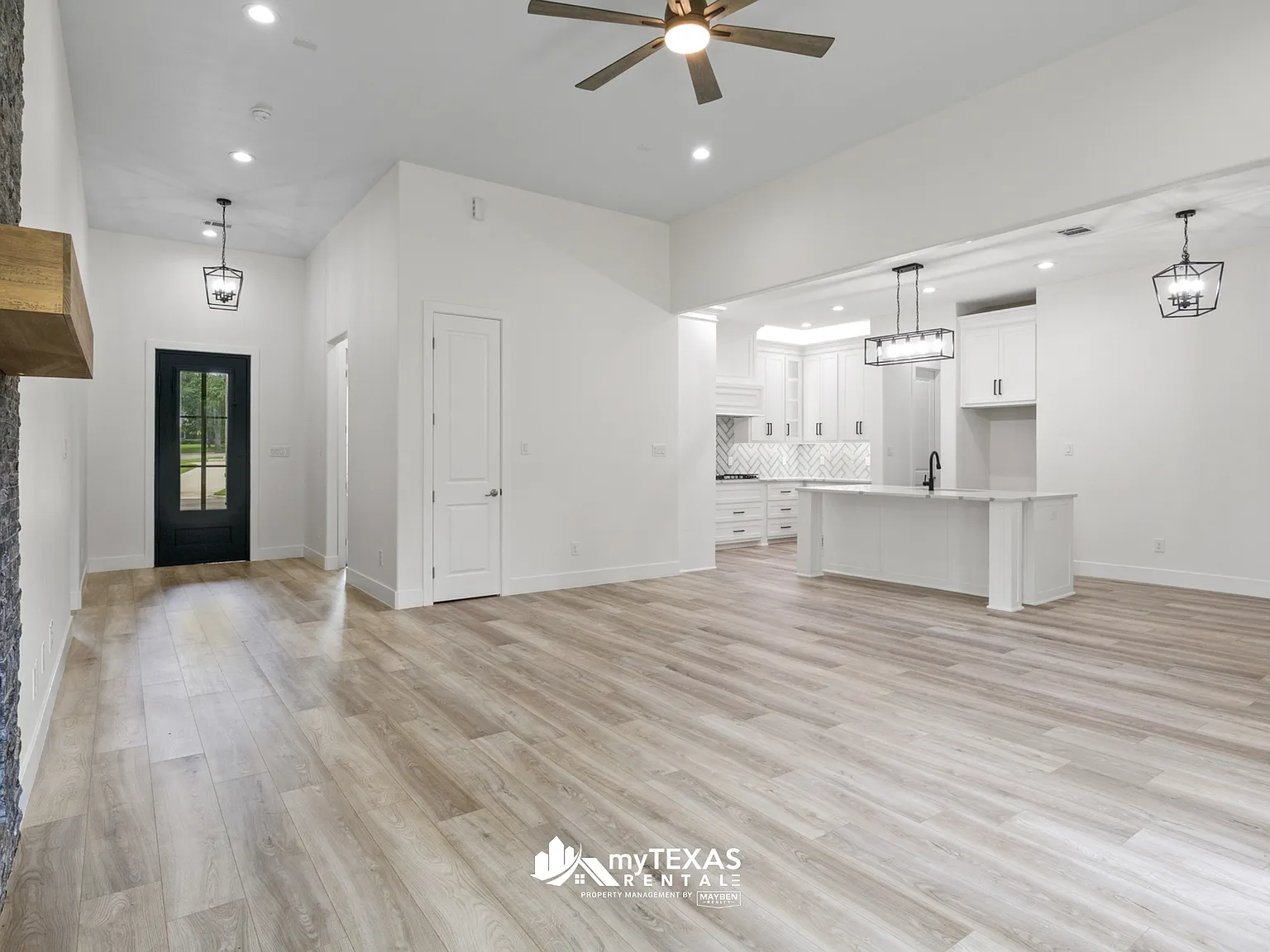 255 Kathryn's Court - 1 — Photo 2