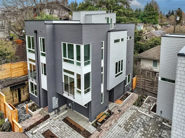 1028 A NE 70th Street, Seattle, WA 98115