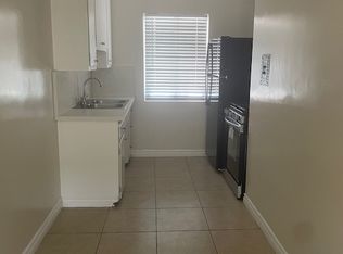 2557 Illinois Ave, South Gate, CA 90280