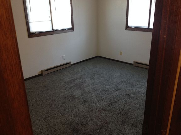 3rd image of 4970 Hampshire Close APT 2